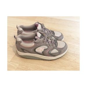 Sketchers Shape Up Sneakers Size 8.5